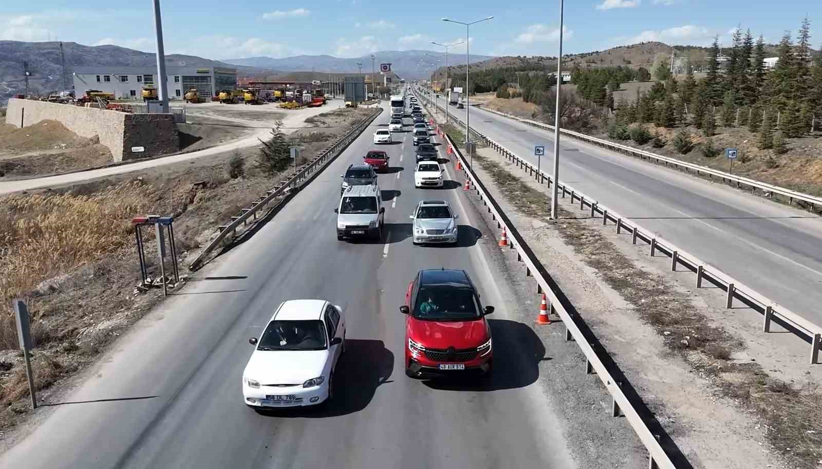 Emniyetten tatilcilere uyarı: Yapay zeka destekli akıllı radarlar 24 saat devrede