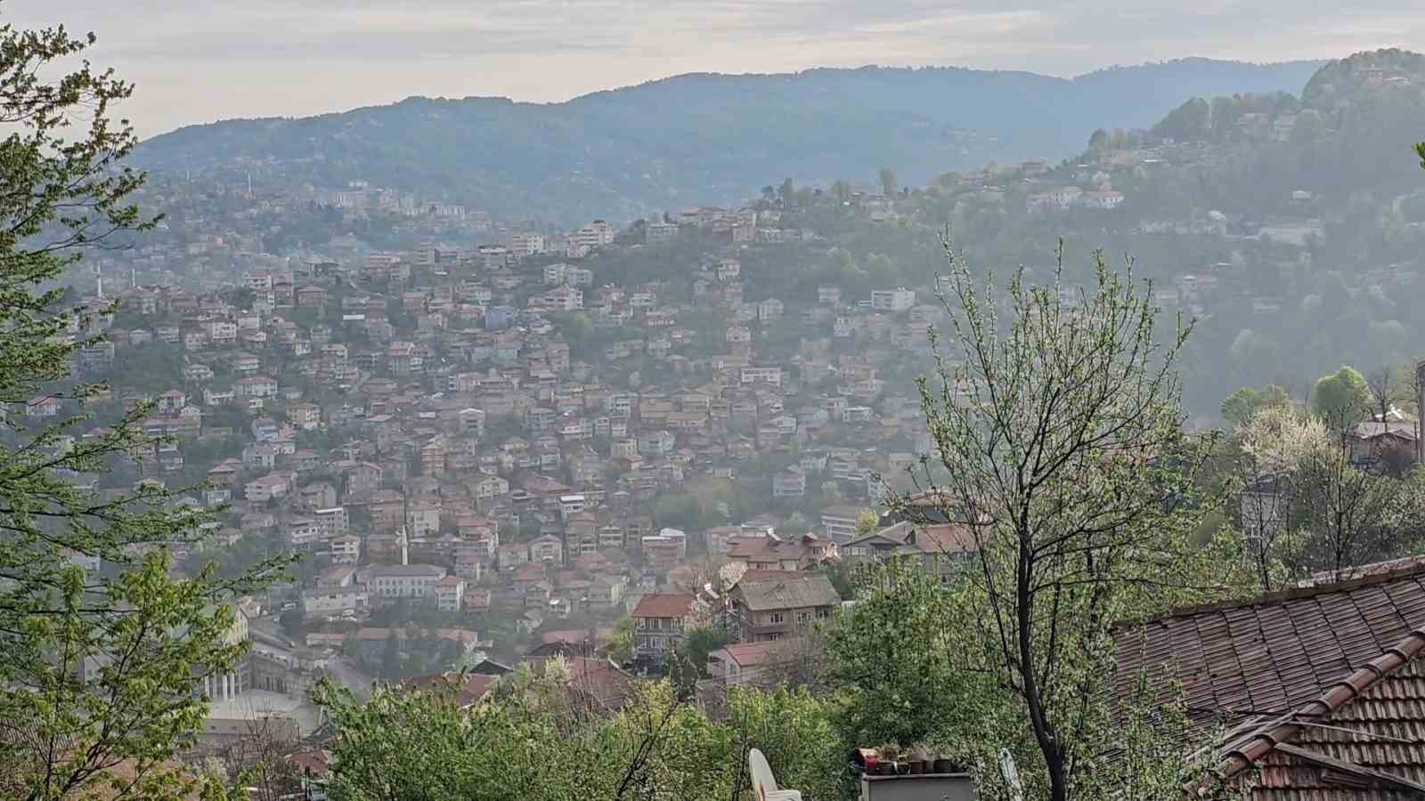 Bayram sabahı korkutan gelenek