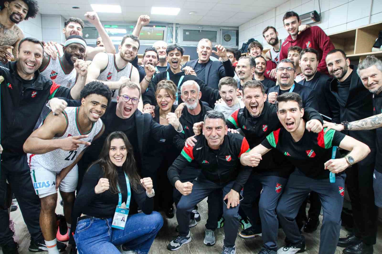 Karşıyaka Basketbol, 11 maç sonra kazandı