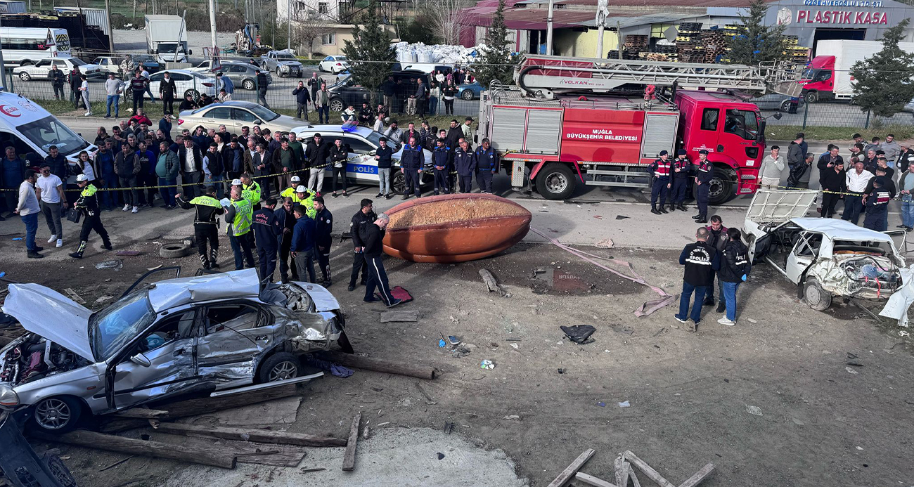 Muğla'da katliam gibi kaza!