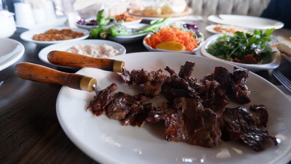 Cağ kebap Ramazan Ayı’nda da lezzet durağı oldu