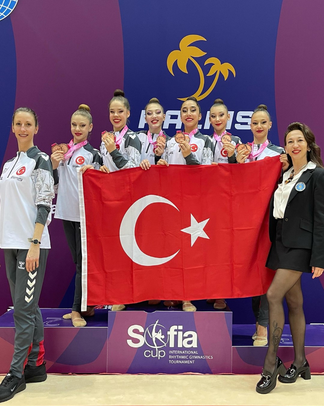 Antalyasporlu milli cimnastikçilerden Sofya’da 4 bronz madalya
