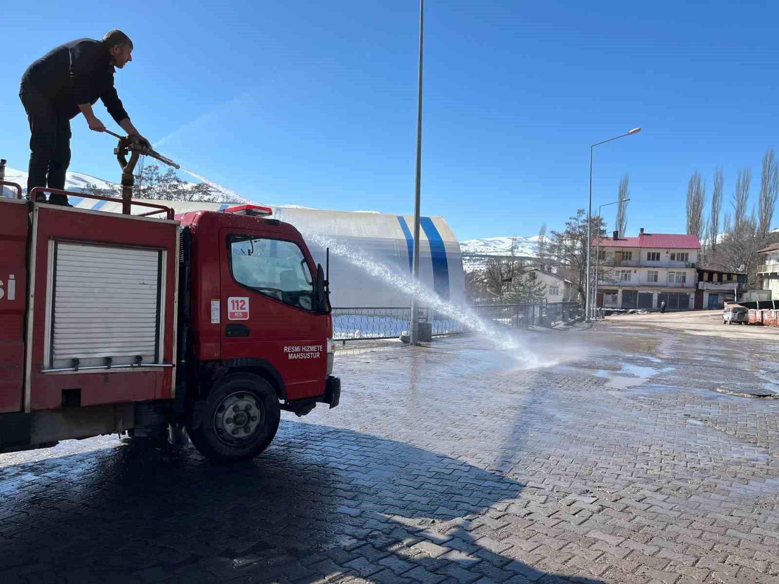 Posof’ta bahar temizliği