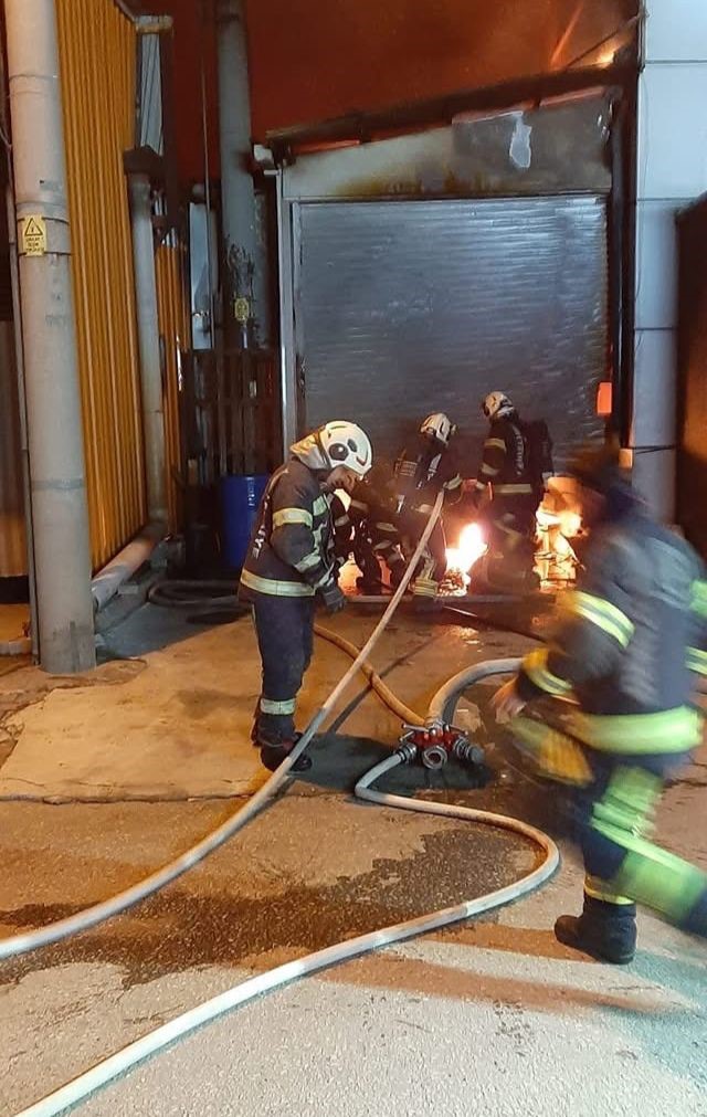 Denizli’de bir işyerinde çıkan yangın korkuttu