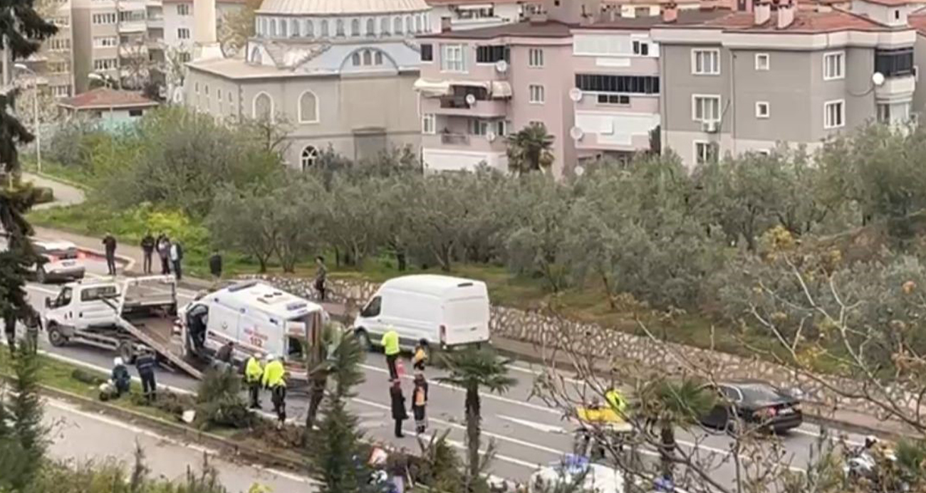 Bursa’da vakayı hastaneye yetiştirmeye çalışan ambulans takla attı