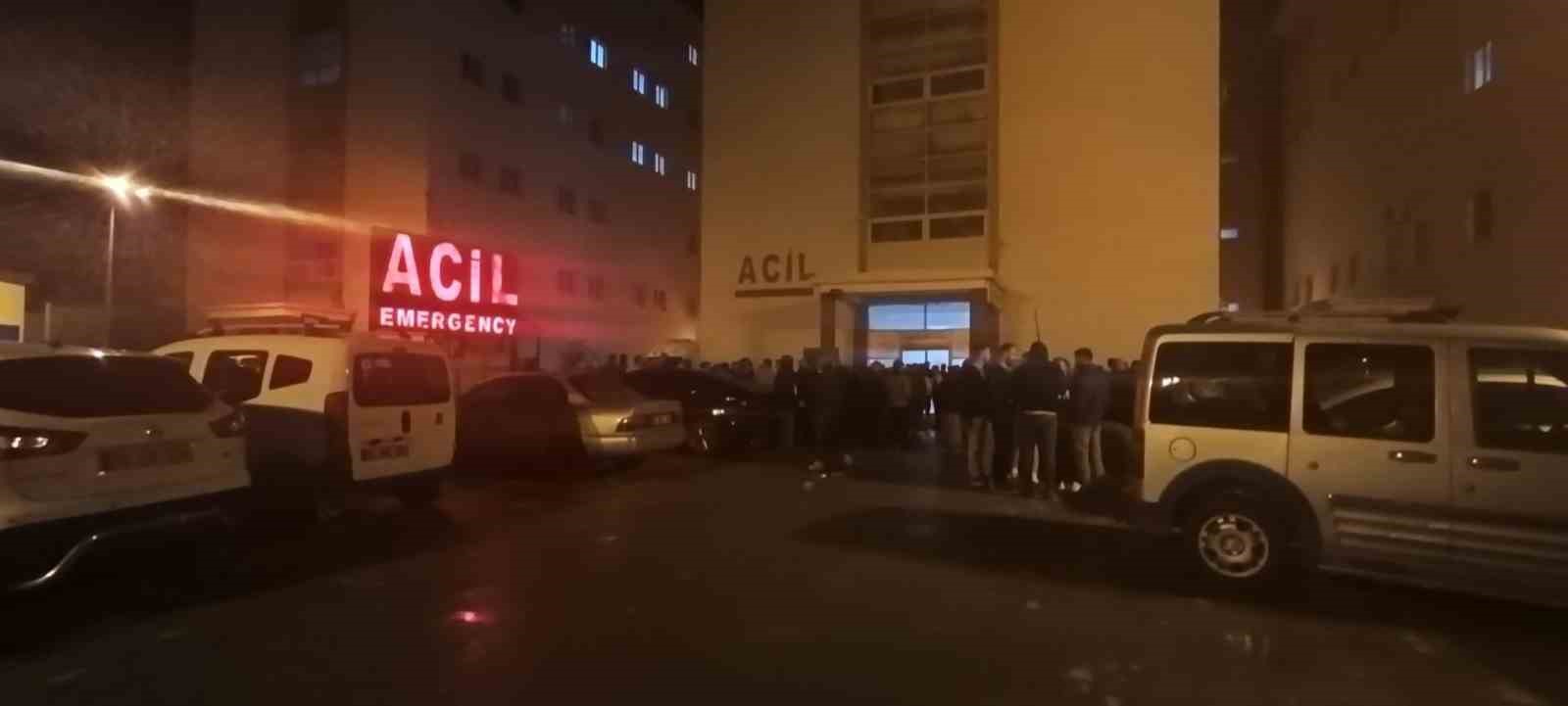 Hakkari’de gök gürültüsüyle yüksekten düşen 2 kişi yaralandı