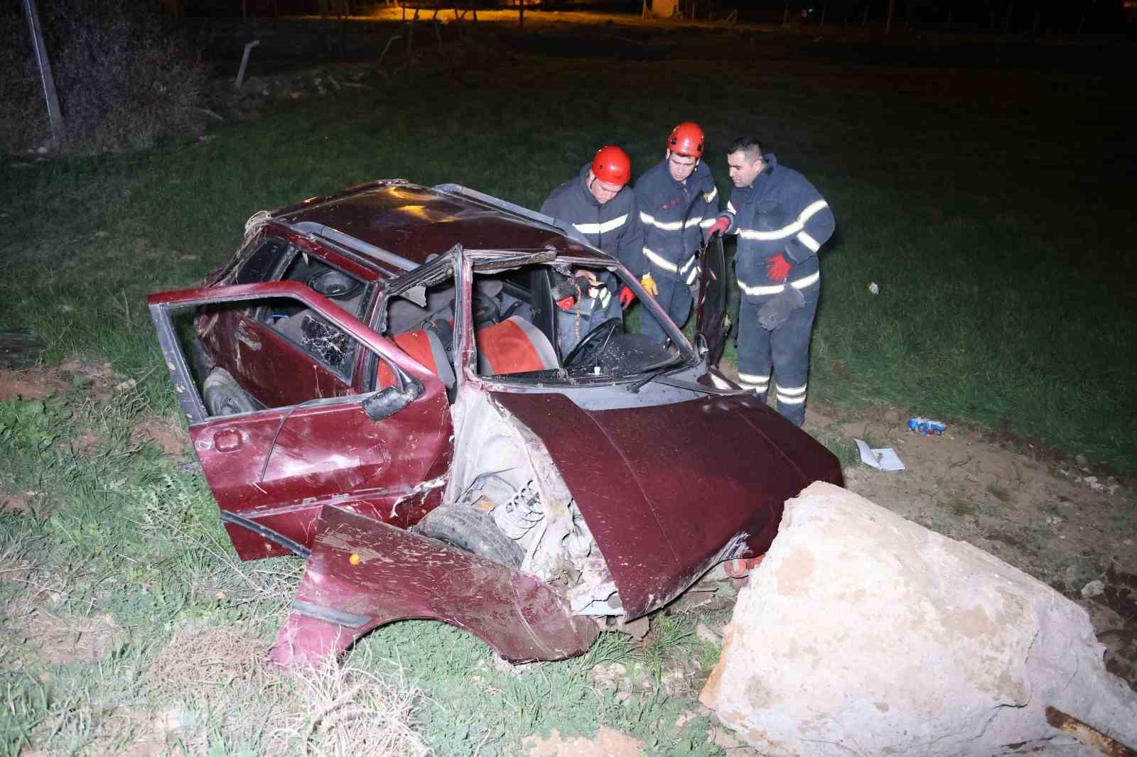 Alkollü olarak trafiğe çıktı, şarampole yuvarlandı