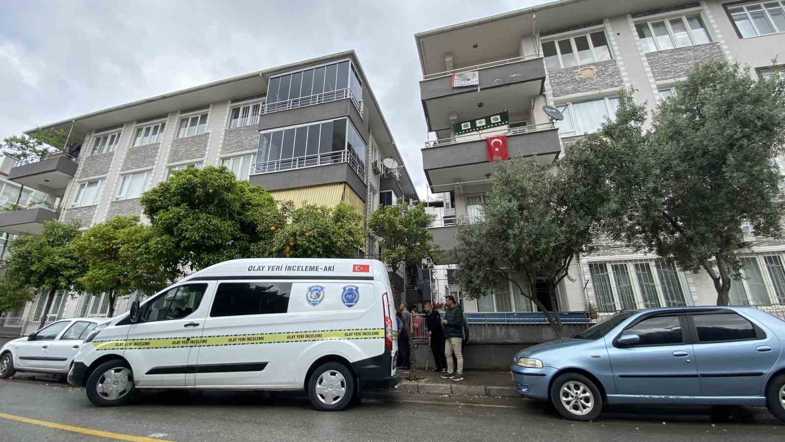 Anten tamiri için çıktığı çatıdan düşen şahıs hayatını kaybetti