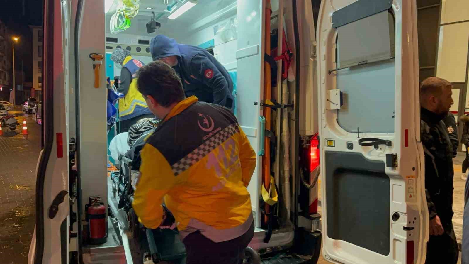 Edirne’de otomobil yaşlı kadına çarpıp kaçtı: 1 yaralı