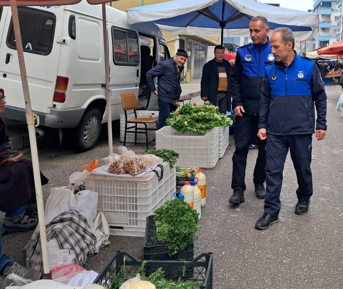 Canik’te semt pazarlarına denetim