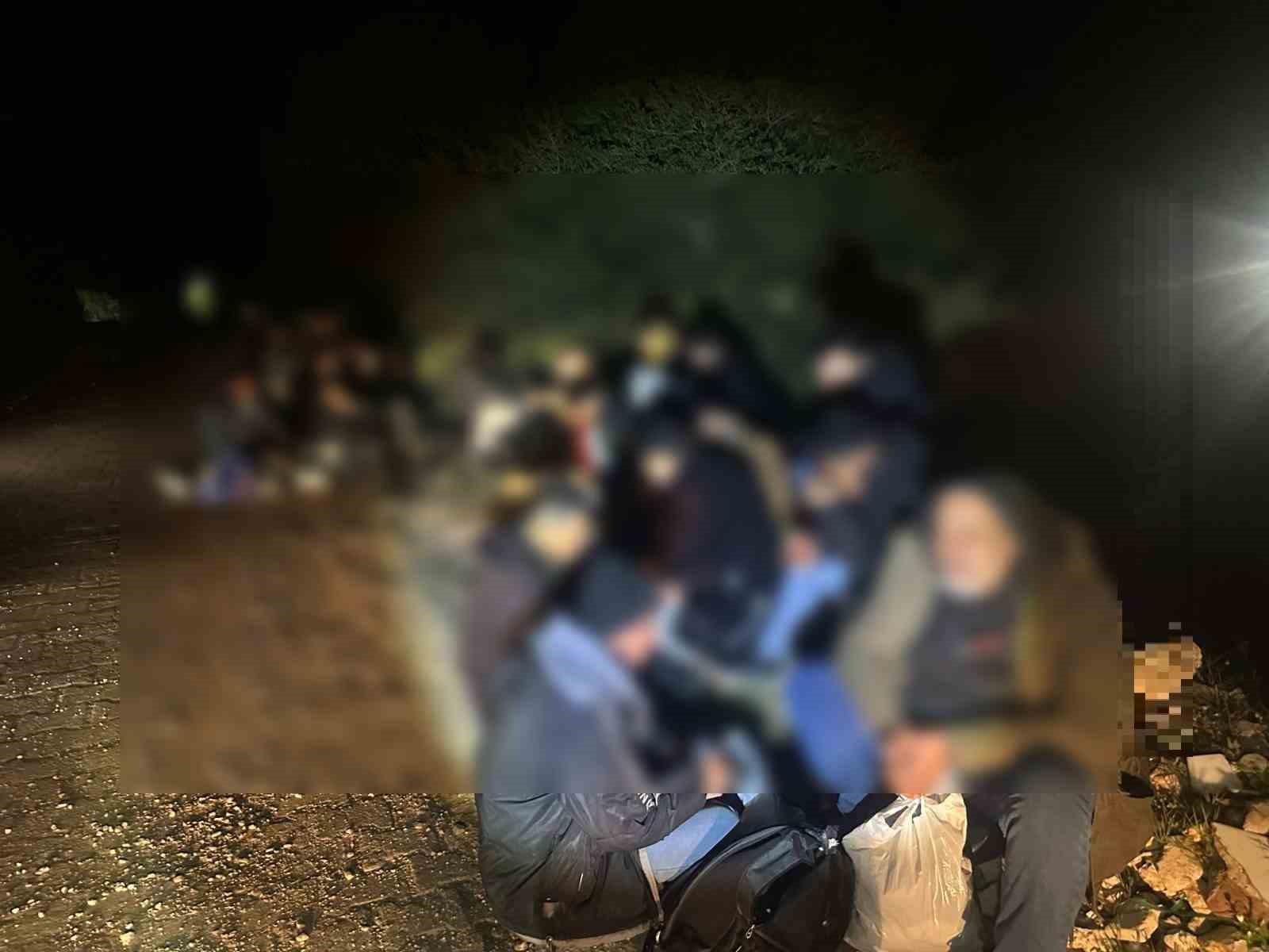 Kuşadası’nda 31 düzensiz göçmen yakalandı