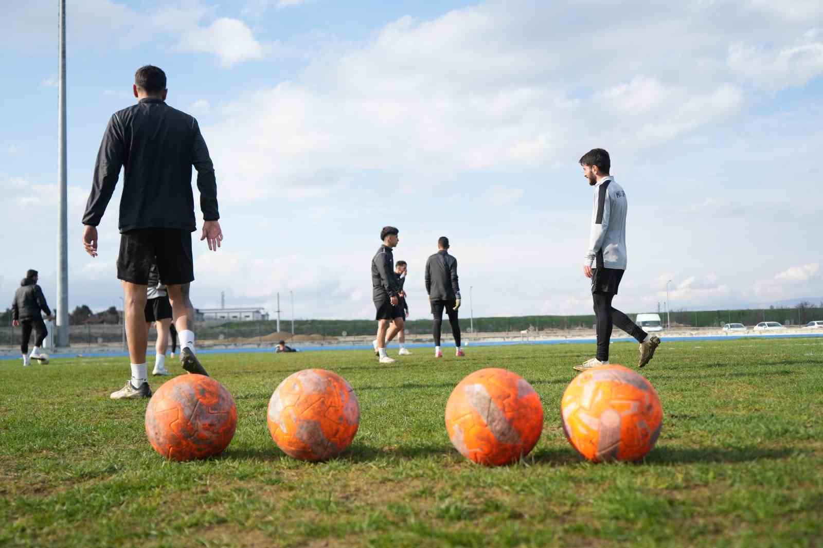 Muşspor, Tokat Belediye Plevne Spor maçı hazırlıklarını tamamladı