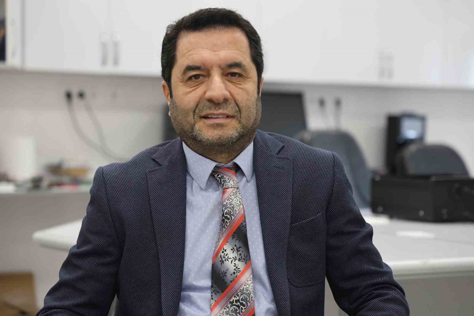 Foton teorisini ispatlayan Türk profesör Yakuphanoğlu’ndan çarpıcı ABD gümrük vergisi yorumu