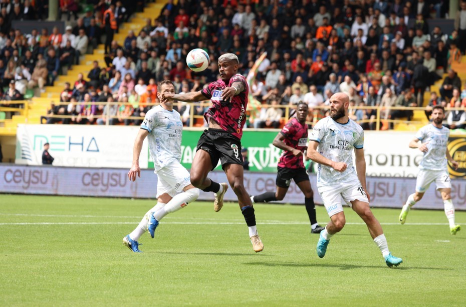Trendyol Süper Lig: Corendon Alanyaspor: 0 - Bodrum FK: 1 (Maç sonucu)