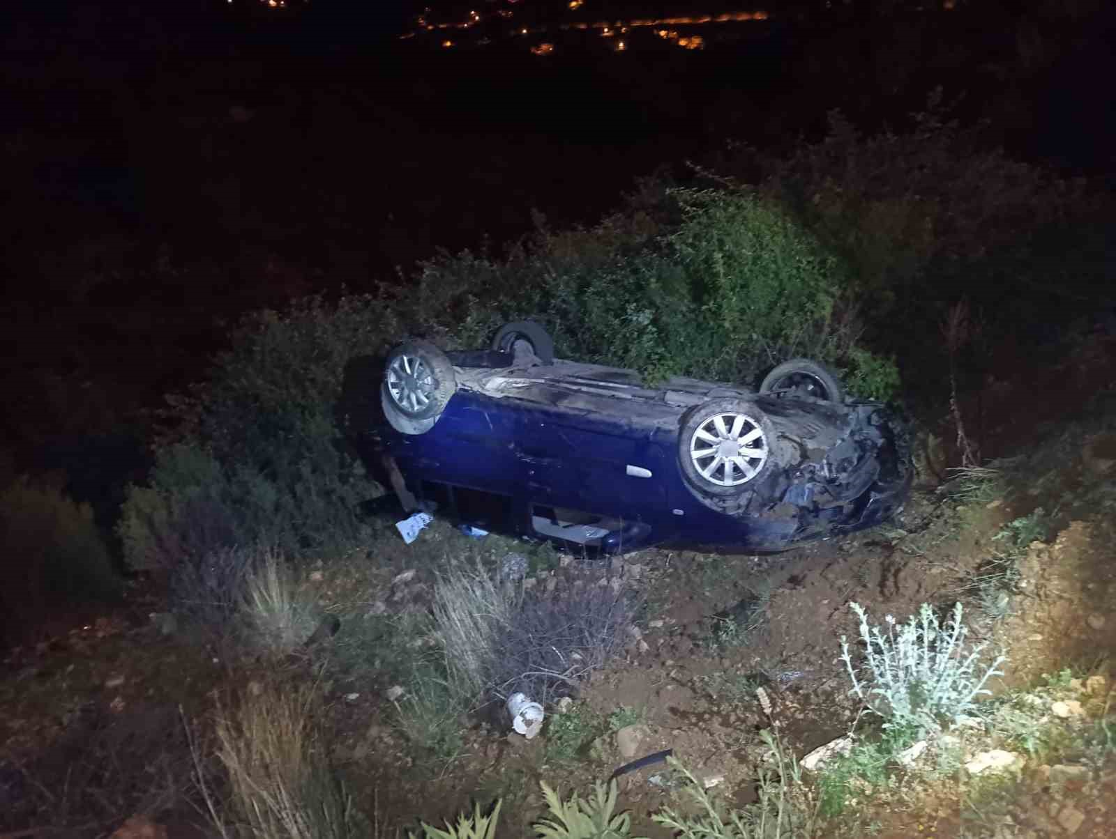 Alanya’da otomobil şarampole yuvarlandı: 1 yaralı