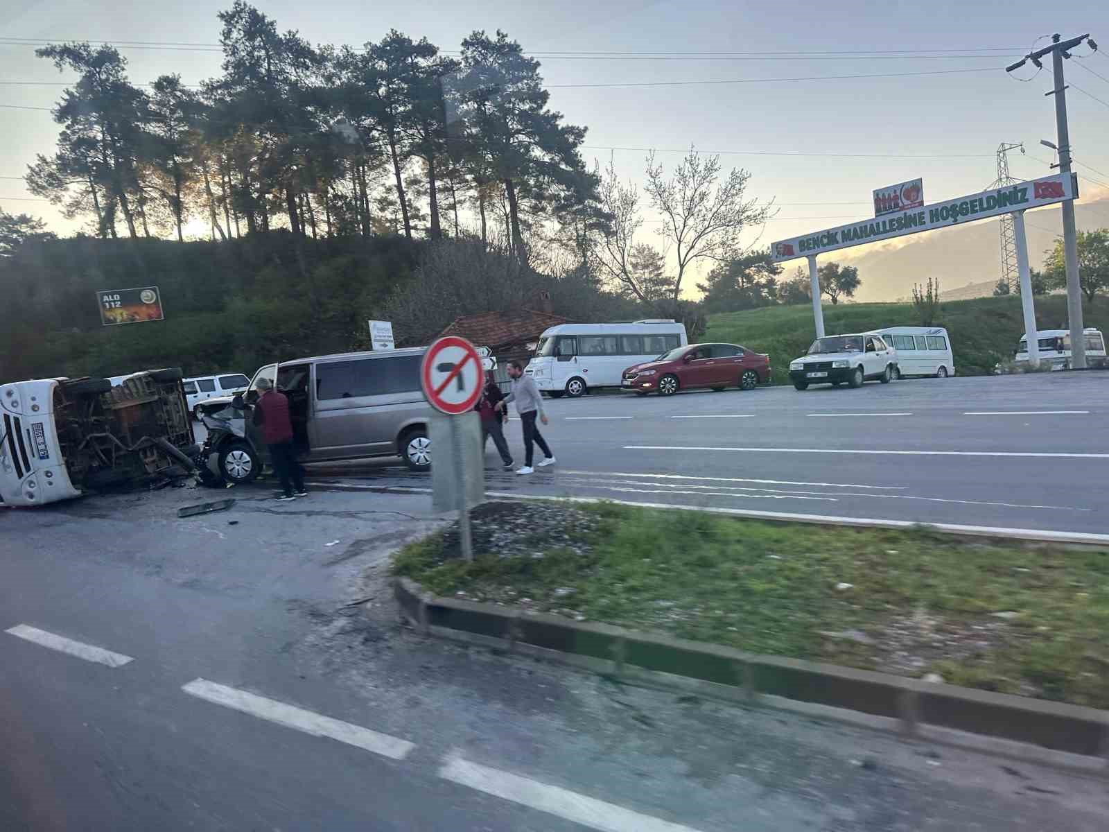 Yatağan’da işçi servisi kaza yaptı: 6 yaralı