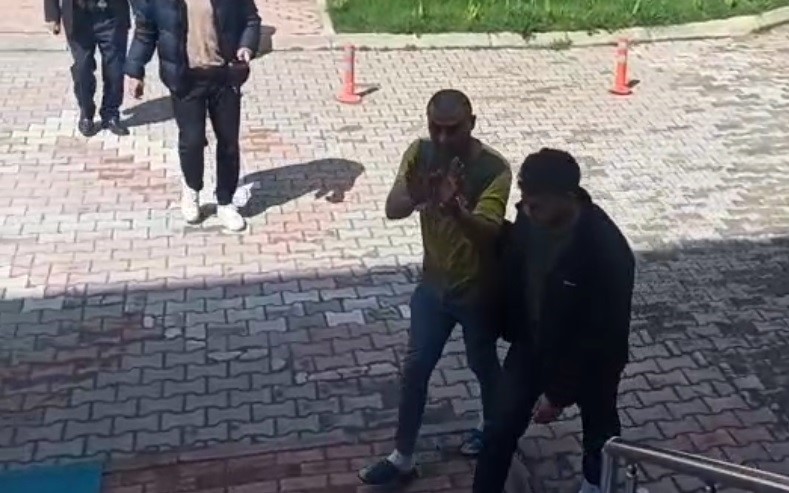 Konya’da alacak verecek cinayetinin zanlısı adliyeye sevk edildi