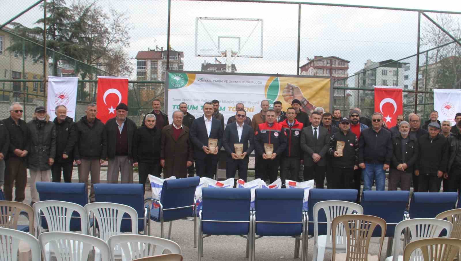 Konya’da üreticilere 318 tonluk sertifikalı nohut tohumu desteği