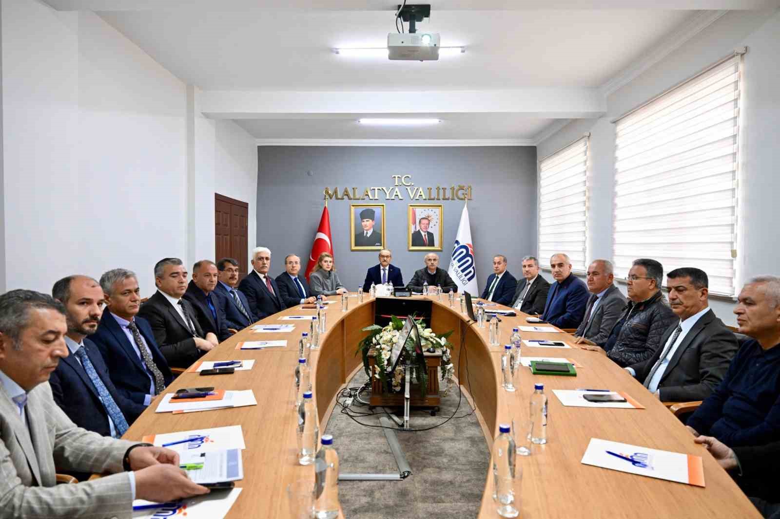 Zirai donun vurduğu Malatya’da kriz masası oluşturuldu