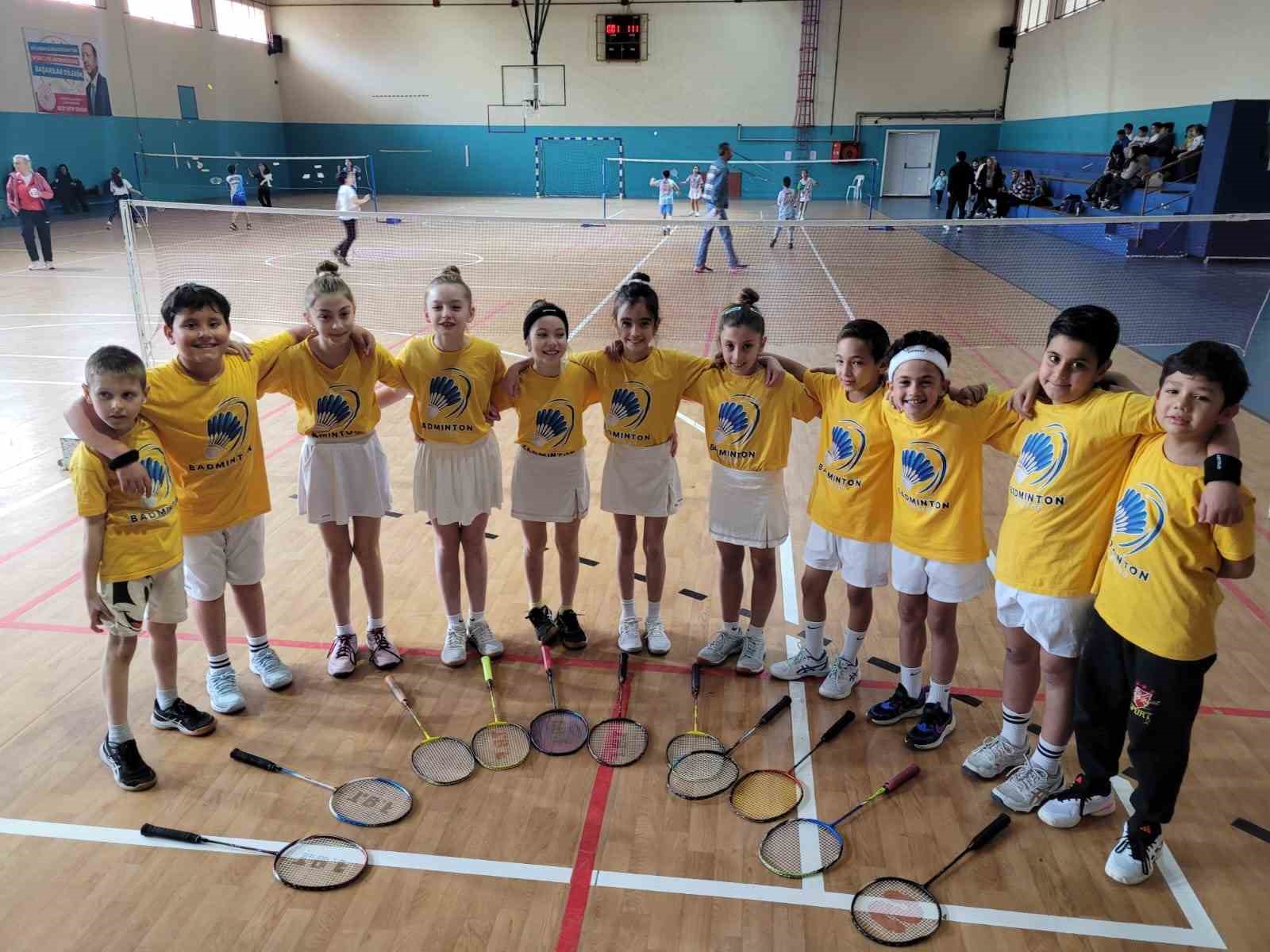 Badmintonda Manisa’yı temsil edecekler