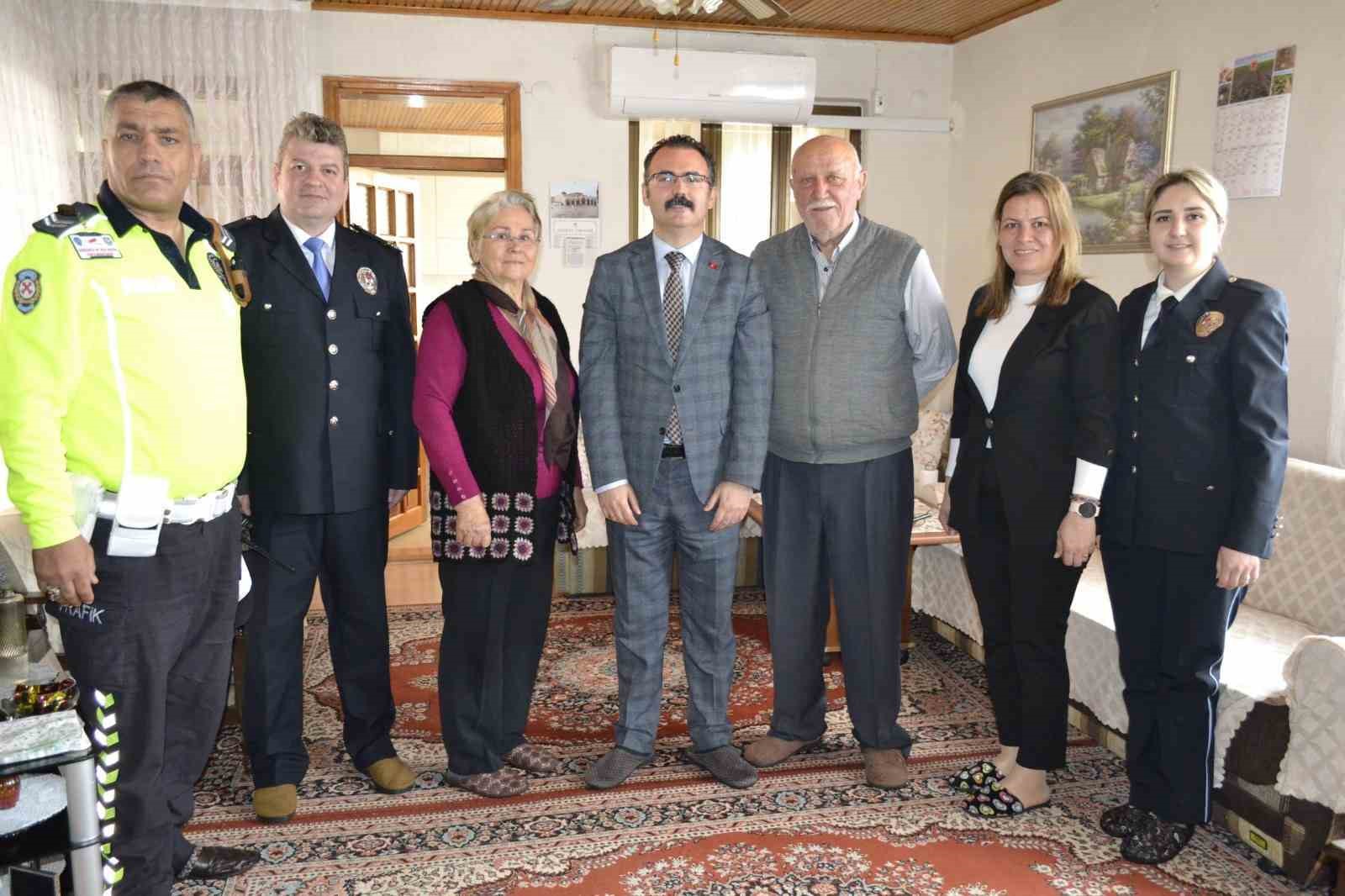 Kaymakam Ateş Polis Haftası’nda emekli başkomiser Okatan’ı unutmadı