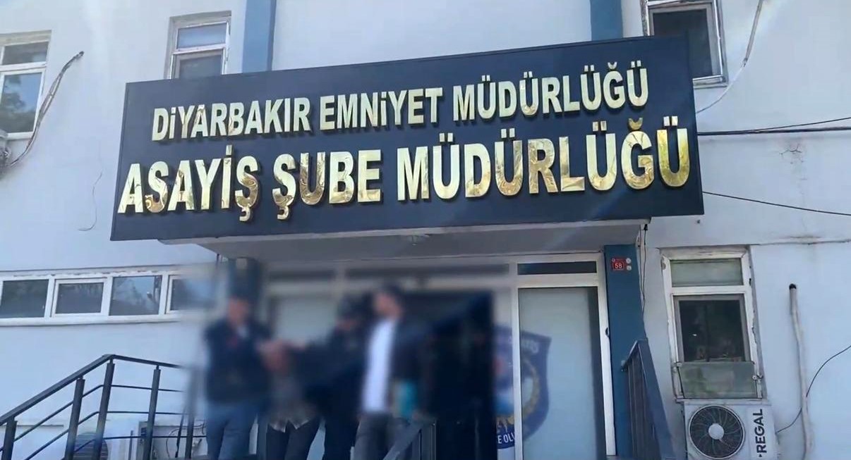 Diyarbakır’da 1 kişinin öldüğü, 11 kişinin yaralandığı silahlı kavgada 22 tutuklama