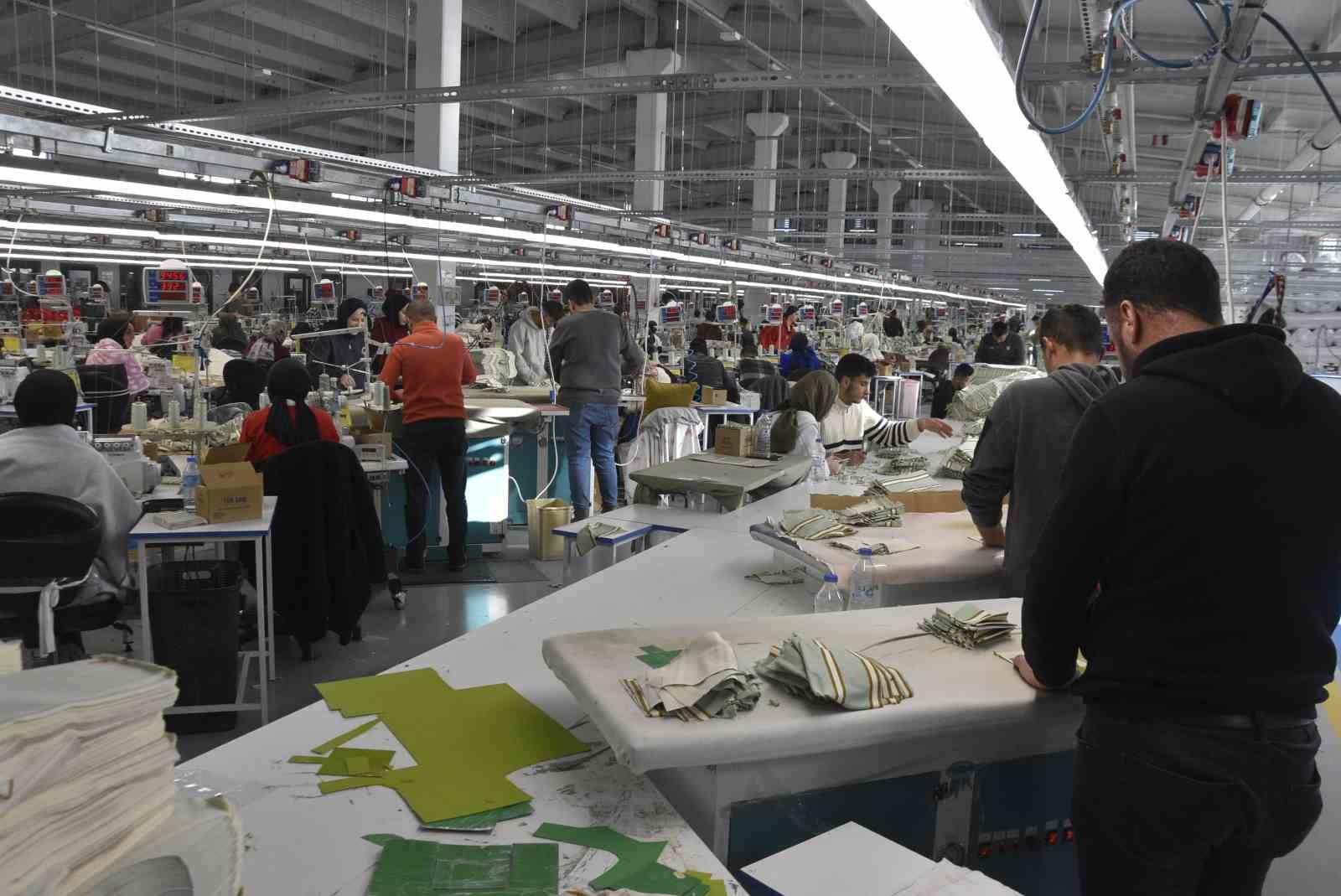 Bitlis’te devlet desteğiyle açılan fabrikalarda 13 bin kişi istihdam ediliyor