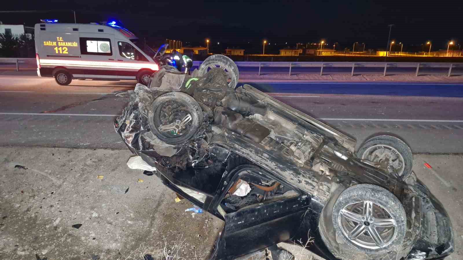 Karaman’da lüks araçlar çarpıştı: 1 ölü, 2 yaralı