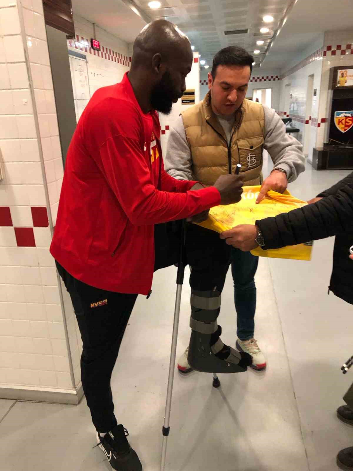 Kayserispor’da Stephane Bahoken sezonu kapattı