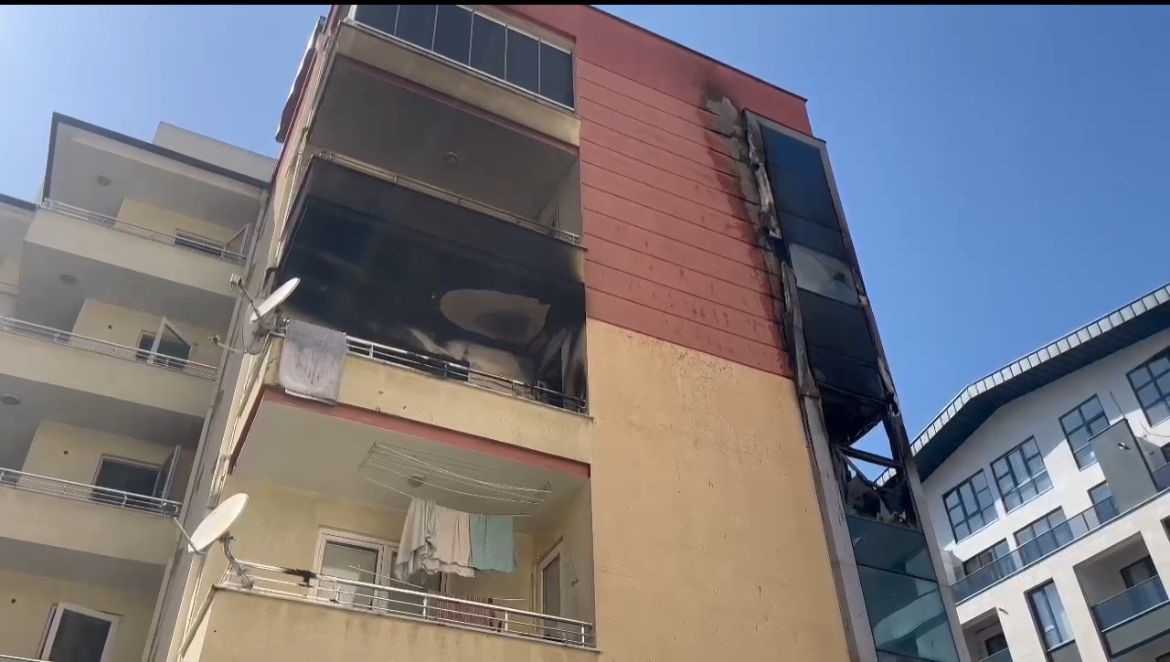 Eşiyle tartıştı, evi ateşe verdi...Bursa’da korku dolu anlar