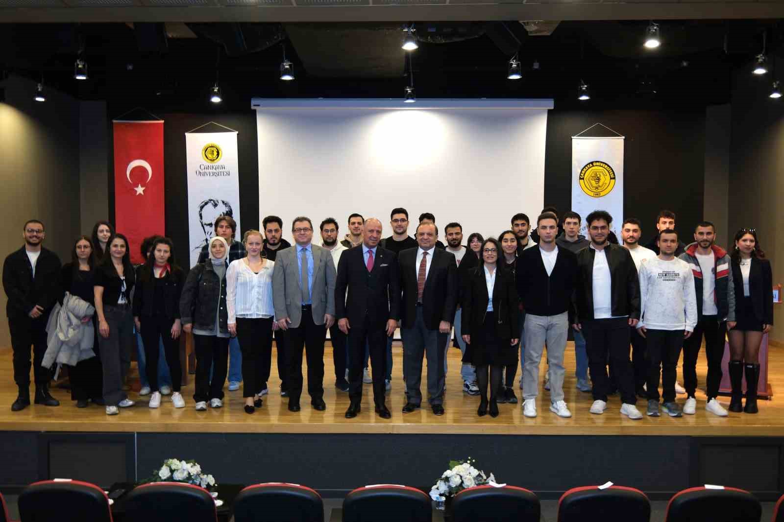 ASO Başkanı Ardıç gençlerle bir araya geldi