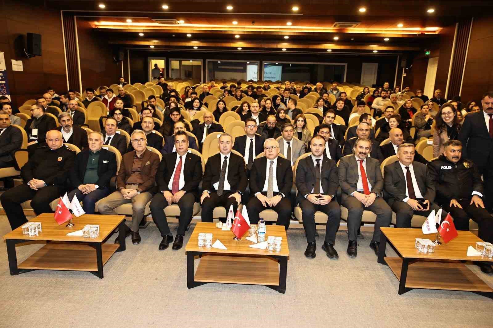 Özdemir: 