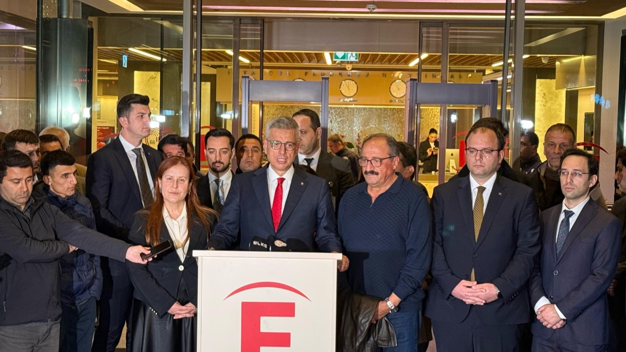Bakan Memişoğlu, Sırrı Süreyya Önder’i ziyaret etti: 