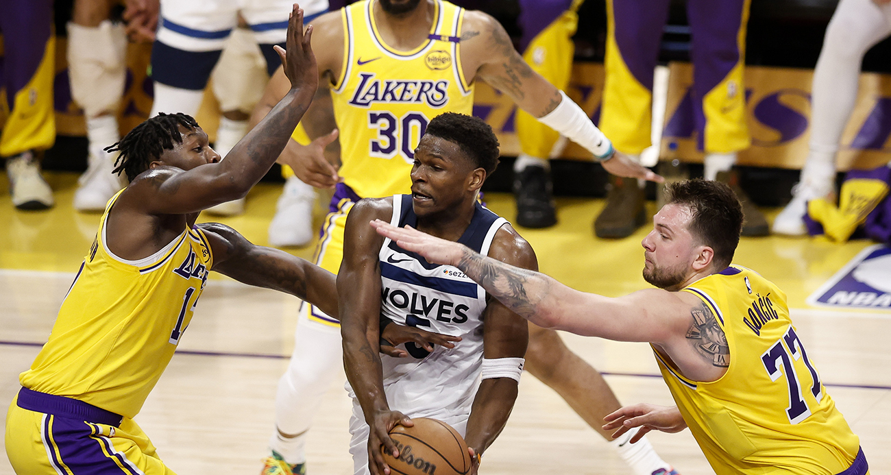 Los Angeles Lakers seriyi 1-1’e getirdi