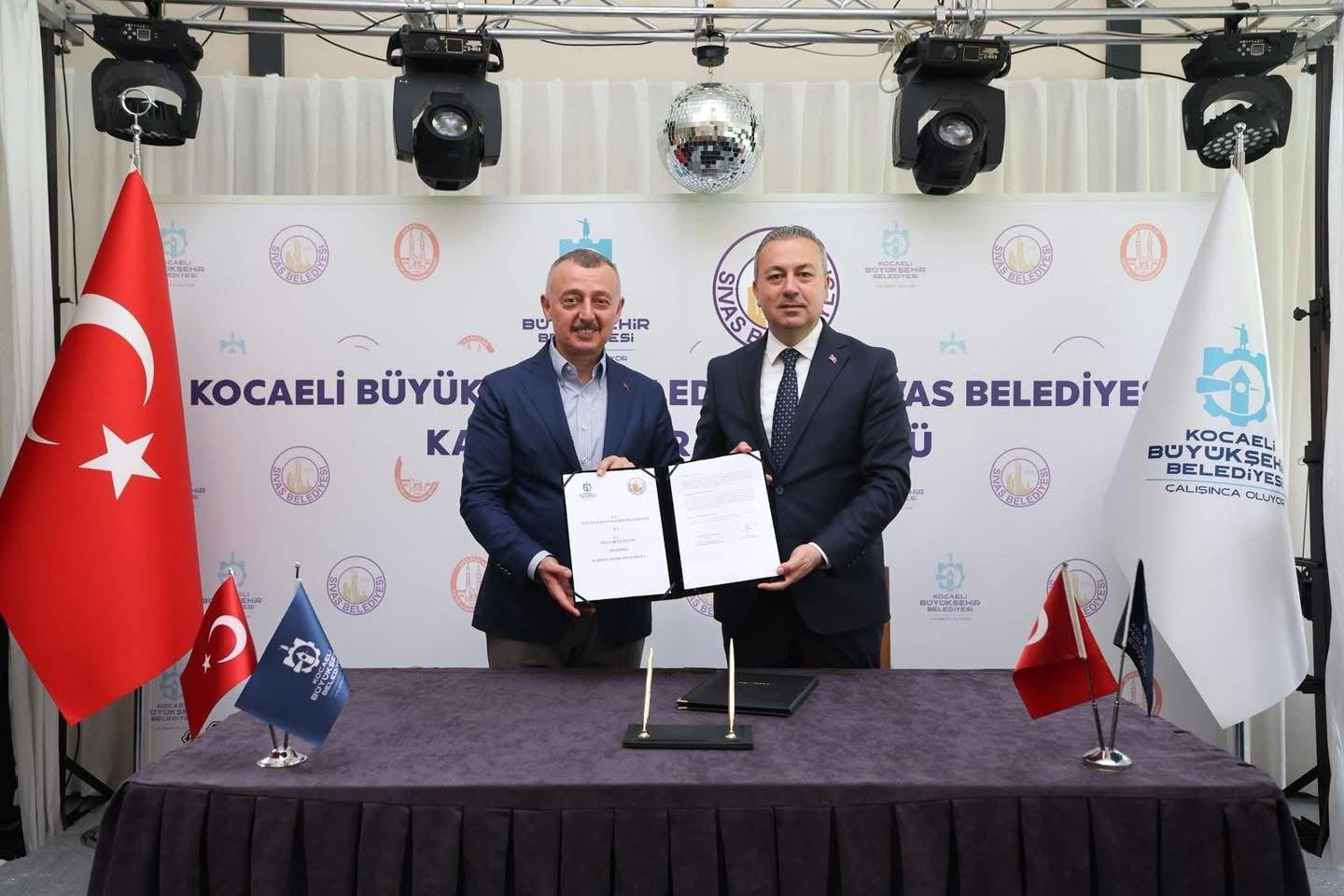 kocaeli-ile-sivas-kardes-sehir-oldu