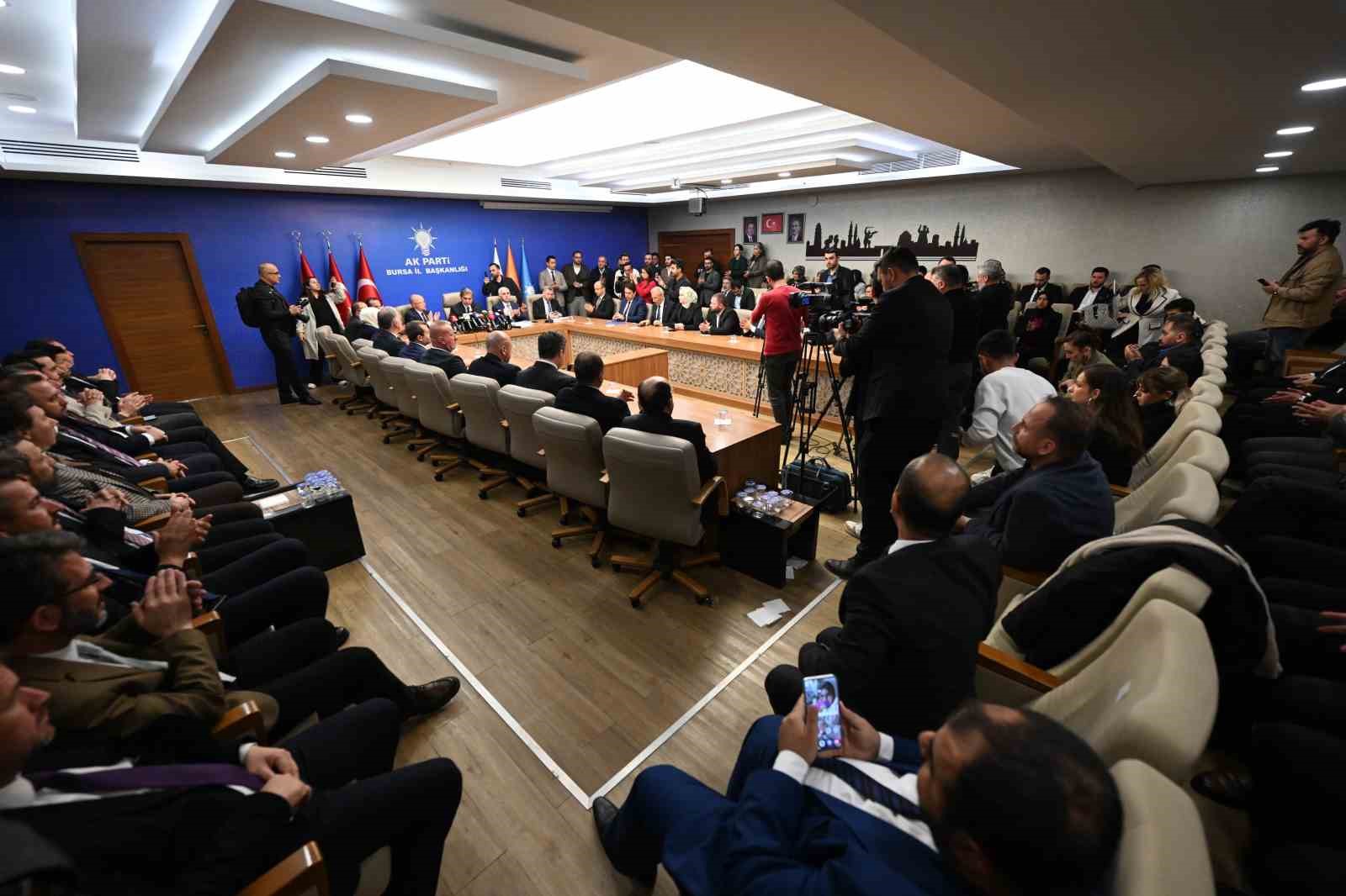 AK Parti Genel Başkan Yardımcısı Demir: 