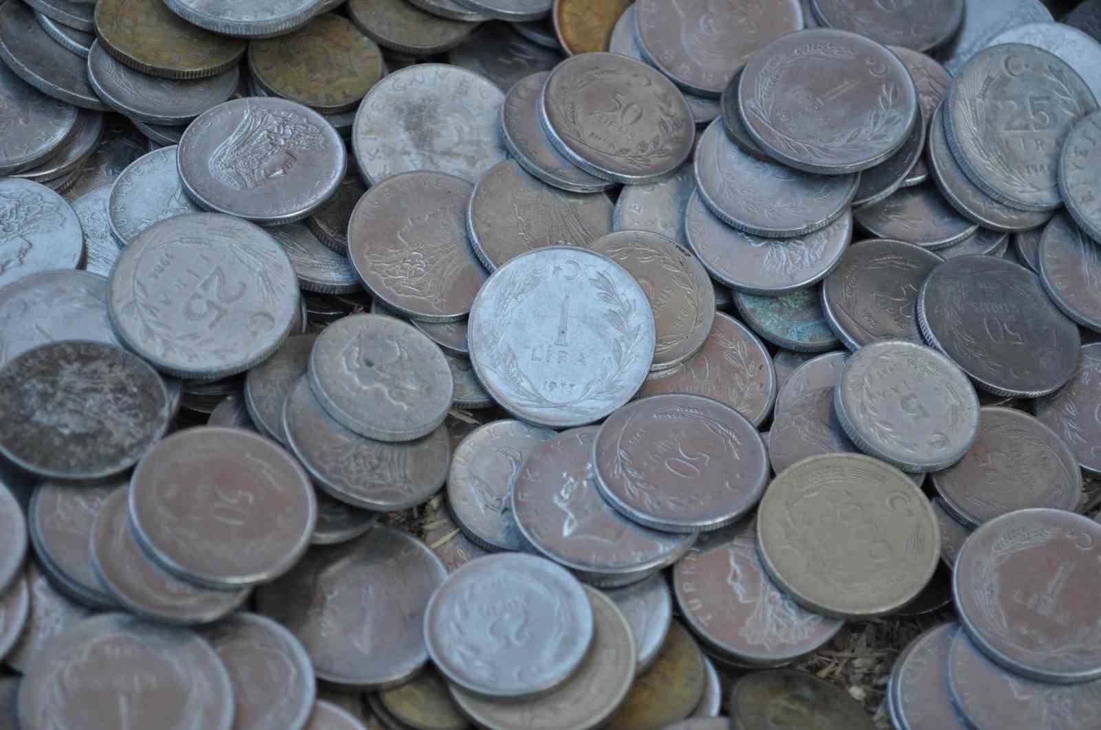 Eskiden ödeme olarak aldığı paraları günümüzde hurda olarak satıyor