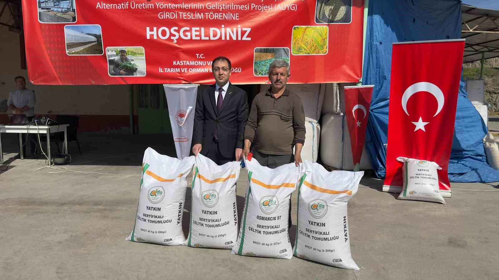 Kastamonu’da çeltik üreticilerine 52 ton tohum dağıtıldı