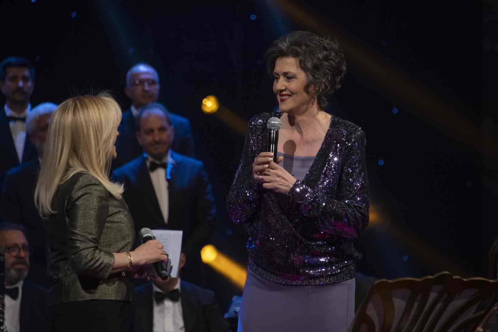 TRT Türk sanat müziği personel korosu konseri 33’üncü yılında