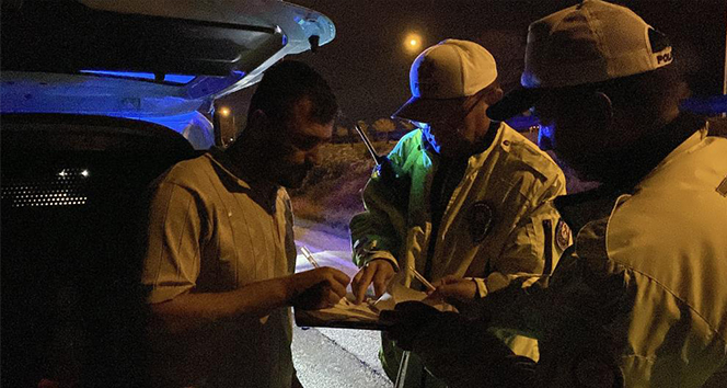 Konya’da polislerden 50 kilometre kaçan alkollü sürücü: 