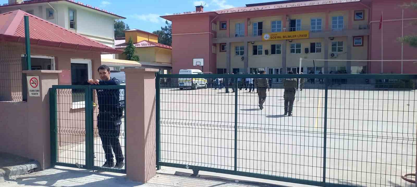 Giresun’da lisede cinayet: 2 ölü