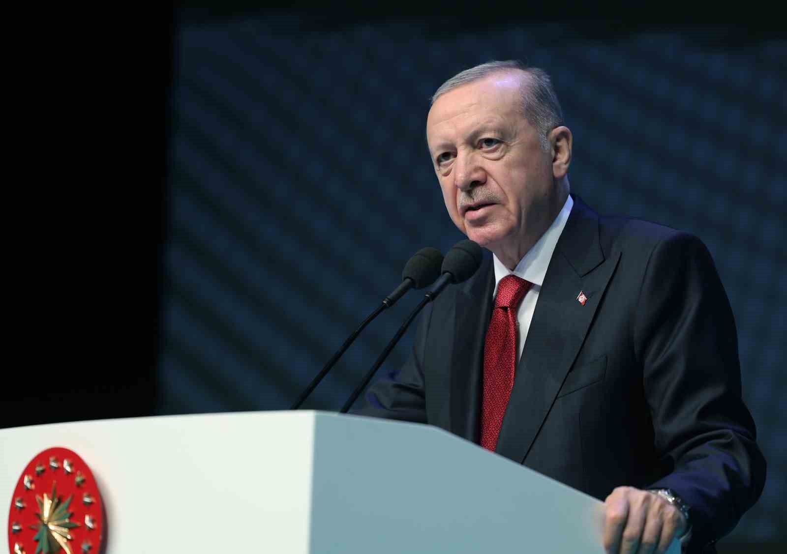 Cumhurbaşkanı Erdoğan’dan CHP lideri Özgür Özel’e: 