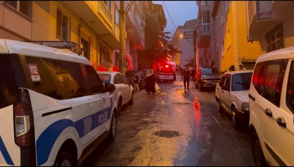 Bursa’da 1 kişinin hayatını kaybettiği yangın anı kameraya yansıdı