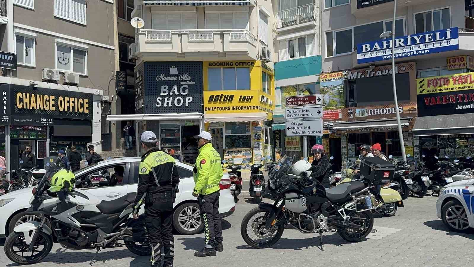 Marmaris’te  sadece 4 ayda binlerce motosiklet sürücüsüne ceza yazıldı