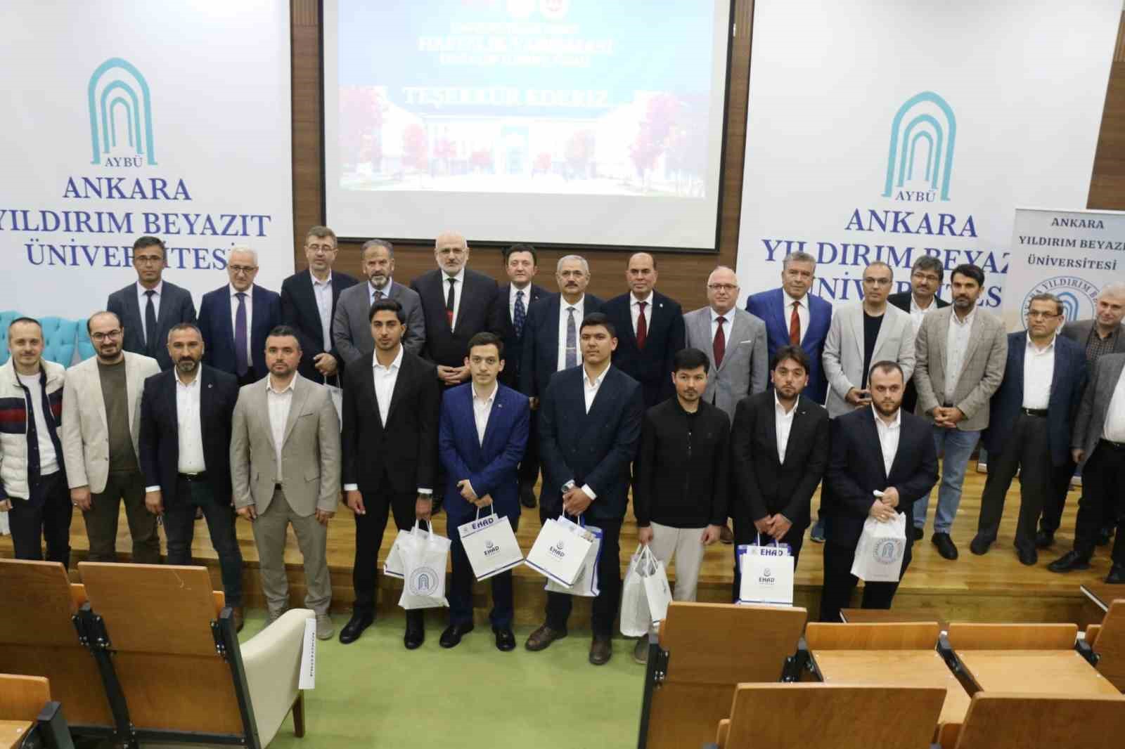 GİBTÜ öğrencisi Abdurrahman Deyri gönülleri fethetti