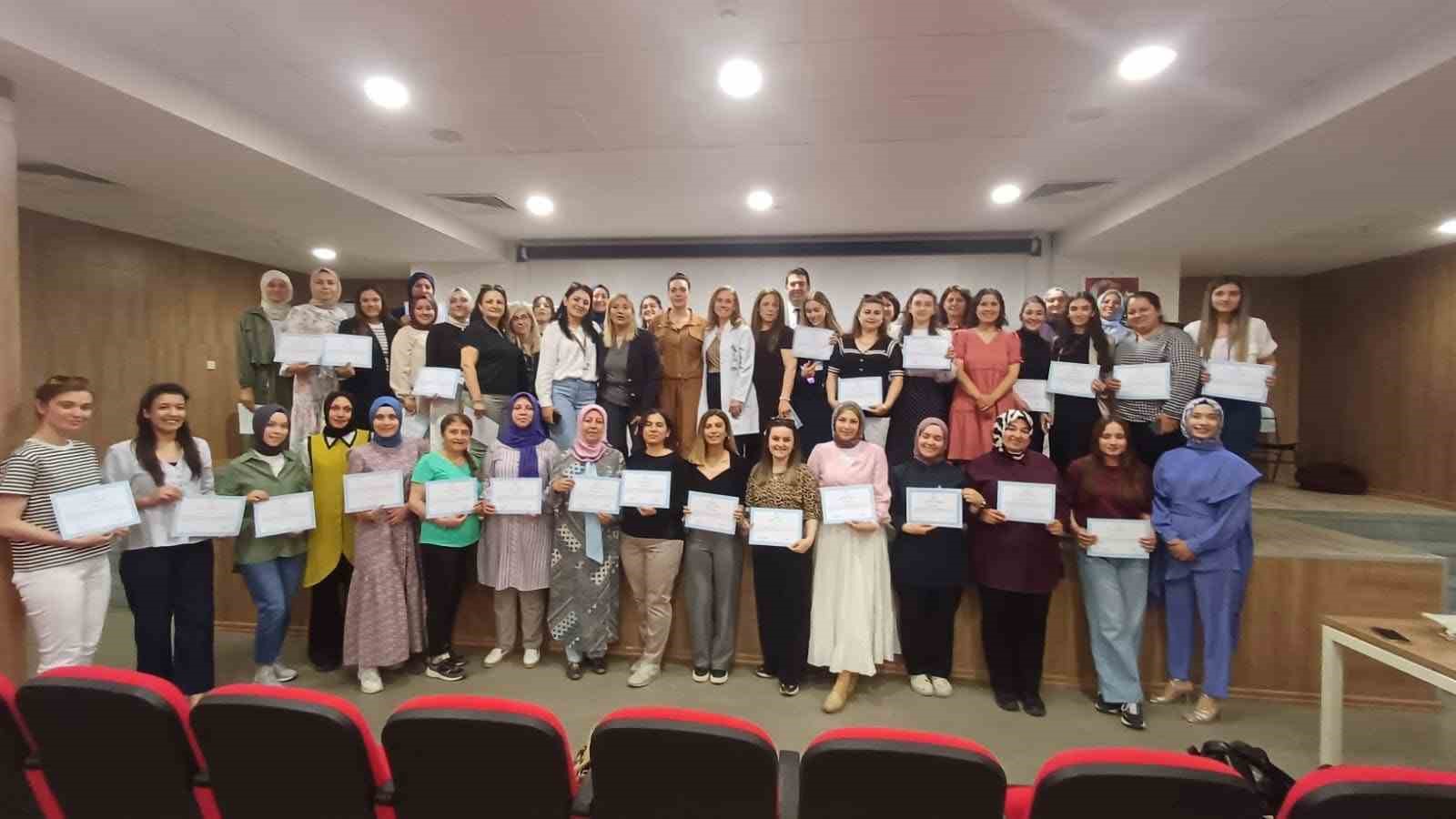 Ebelik eğitimlerinin güçlendirilmesi programı tamamlandı