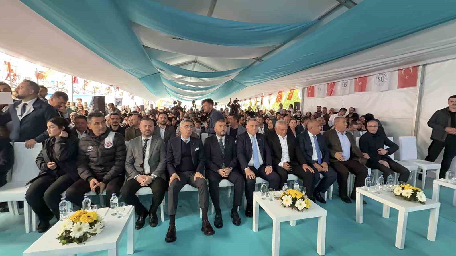 Bakan Bak: 