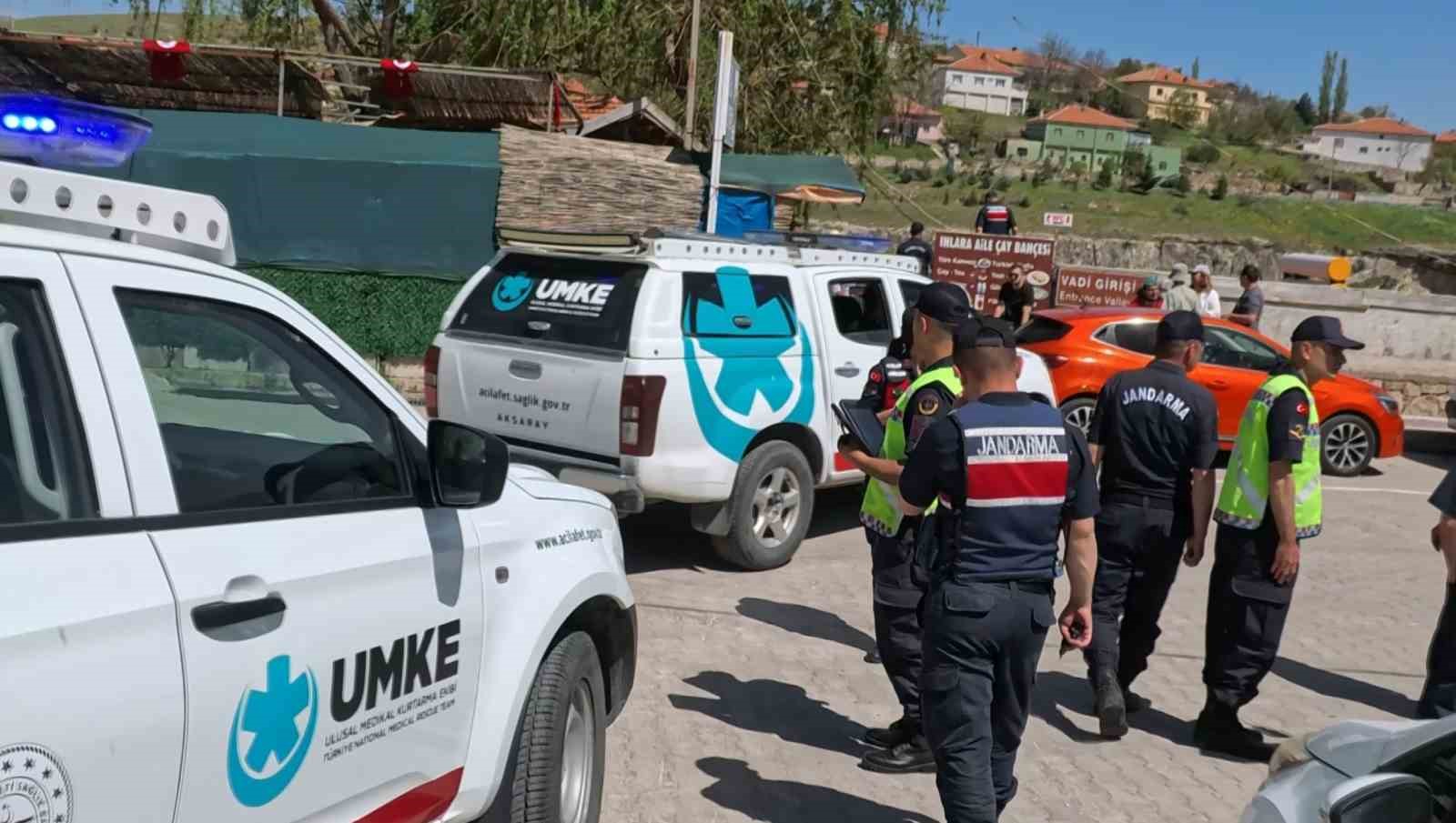 Dede ile torunu fotoğraf çektirirken Melendiz Çayı’na düştü