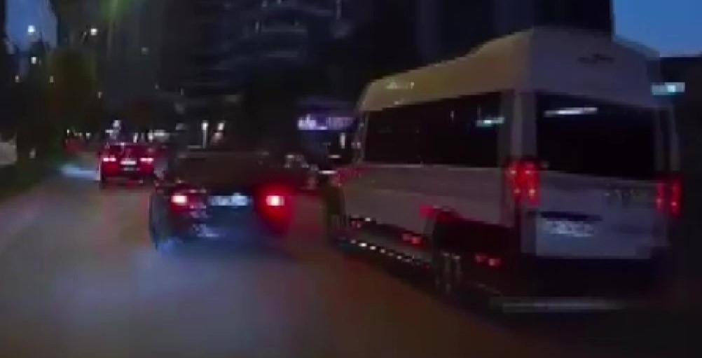 Almanya’da yapamayacağını Adana’da yaptı: Sürücü ehliyetsiz çıktı, 27 bin 944 TL ceza kesildi