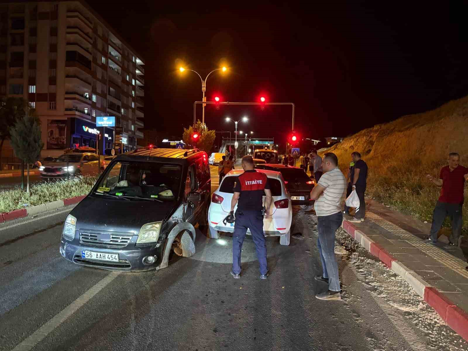 Siirt’te zincirleme trafik kazası: 5 yaralı